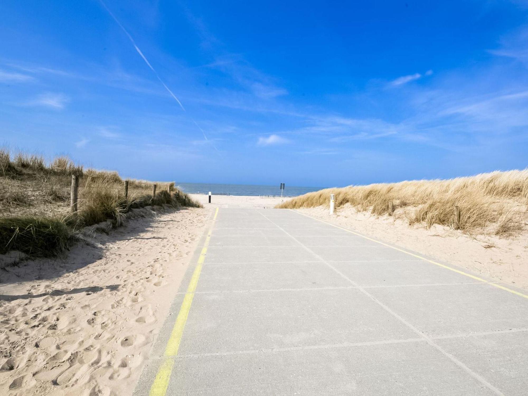 Apartment With Sea View And Parking In Katwijk Aan Zee Dış mekan fotoğraf